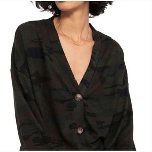 NEW Social Standard by Sanctuary Camo Daytripper Cardigan Sweater Sz. L‎